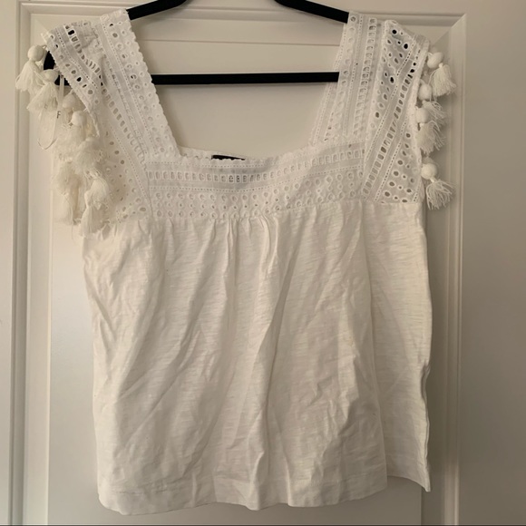 LULU’s tassled top white sleeveless eyelet medium bohemian flowy - Picture 2 of 4